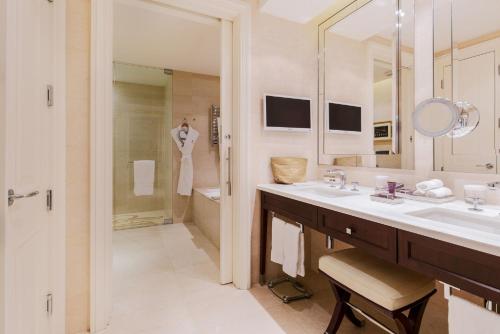 Junior Suite with Fireplace