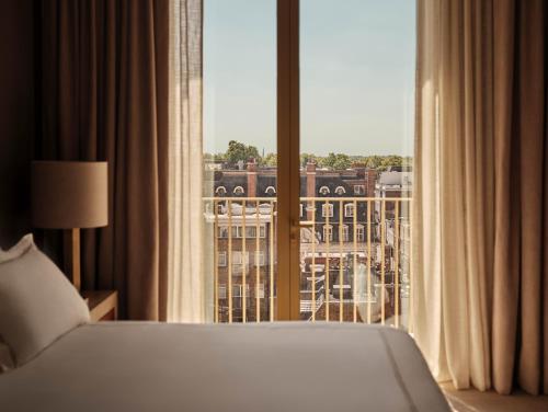 Premier Mews Suite