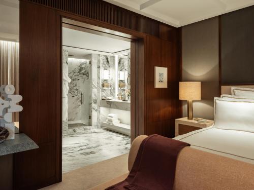Grand Premier Mews Suite