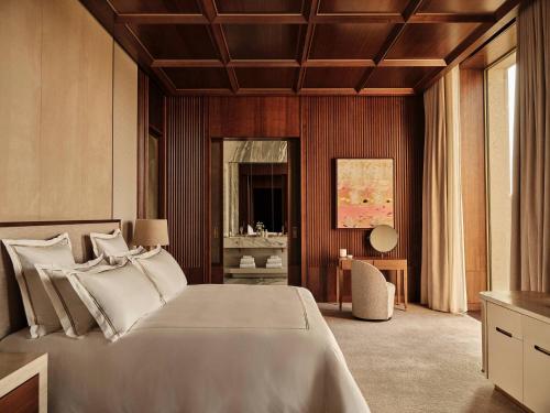 London Suite