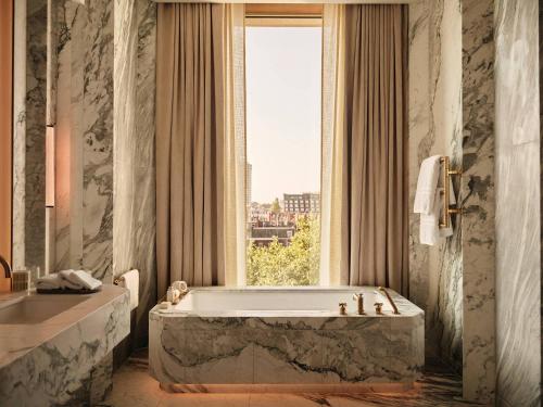 London Suite