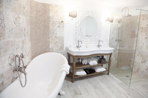 Junior Suite avec Terrasse et Jacuzzi