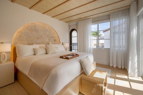 King Room with Balcony