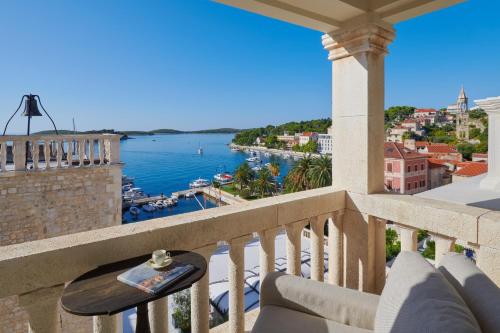 Imperial Suite with Balcony and Sea View
