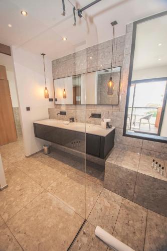 Suite Mariosa with Sea View