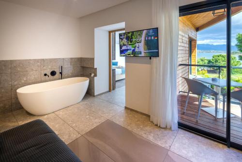 Suite Mariosa with Sea View