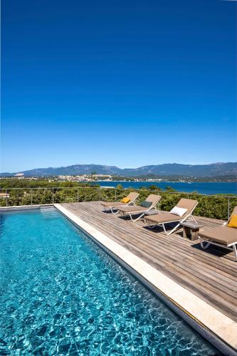 Prestige Suite 150 meters from the main building with private pool