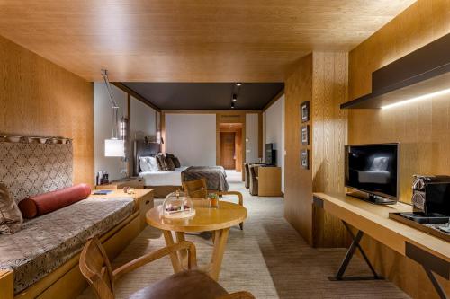 Premium Junior Suite (4 Adults)