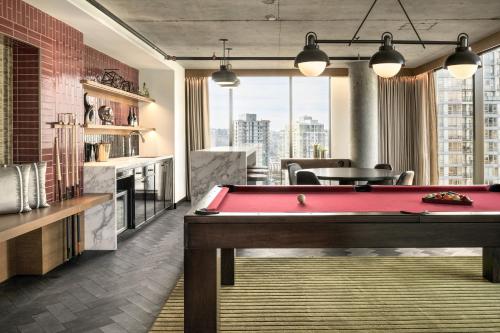 Two-Bedroom Bi-Level Suite with Fireplace - High Floor