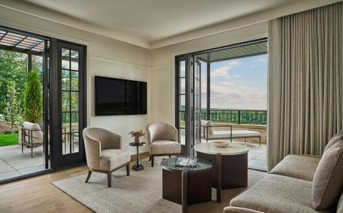 Raritan Suite