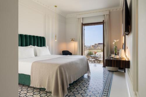 Deluxe Double Room with Terrace