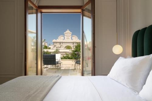 Deluxe Double Room with Terrace