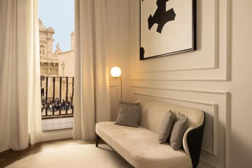 Deluxe Double Room with City View