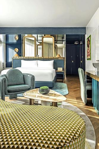 Supreme King Suite