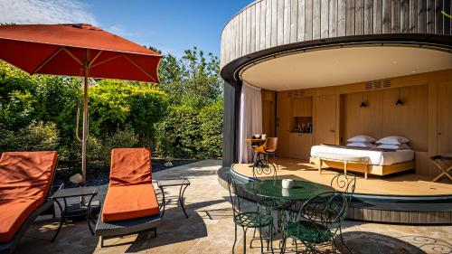 Suite with Garden View