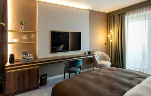 Premium Urban Room
