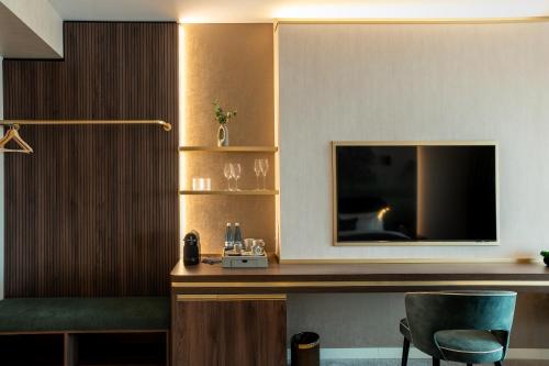 Premium Nature Room