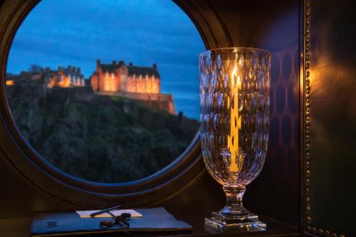 Deluxe Double Room with Castle View