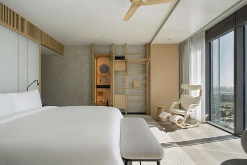 SIRO Plus King, complimentary AED 200 daily recovery credit and lifestyle consultation