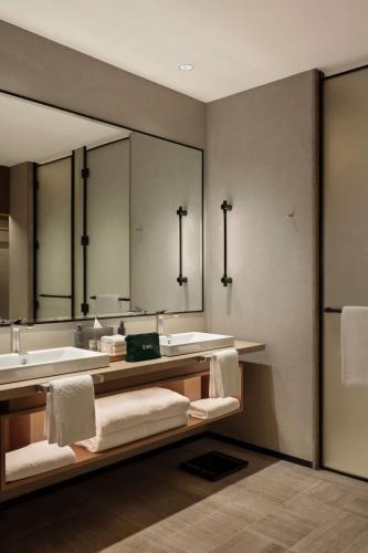 SIRO Plus King, complimentary AED 200 daily recovery credit and lifestyle consultation
