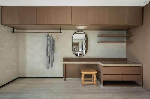 SIRO Premium Room, complimentary AED 200 daily recovery credit and lifestyle consultation