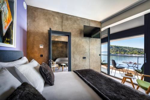Superior Suite with Sea View