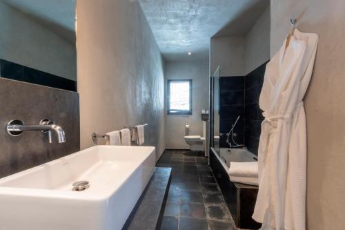 One Bedroom Suite