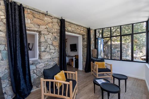 King Suite with Pool View