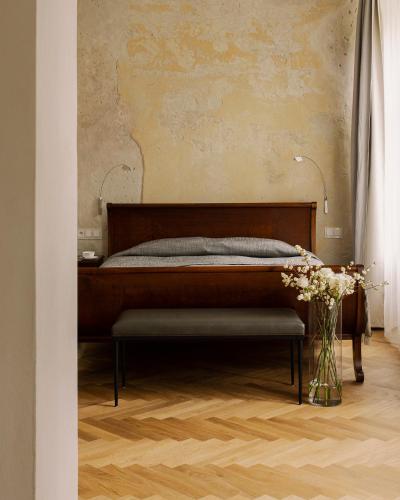 Deluxe Family Suite
