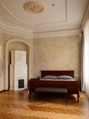 Deluxe Family Suite