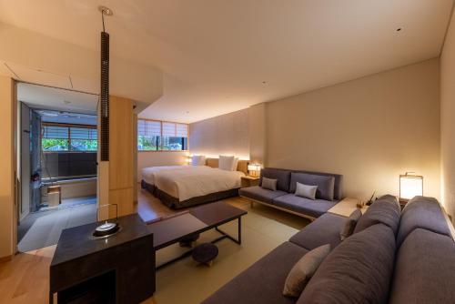 Twin Room with Private Bathroom