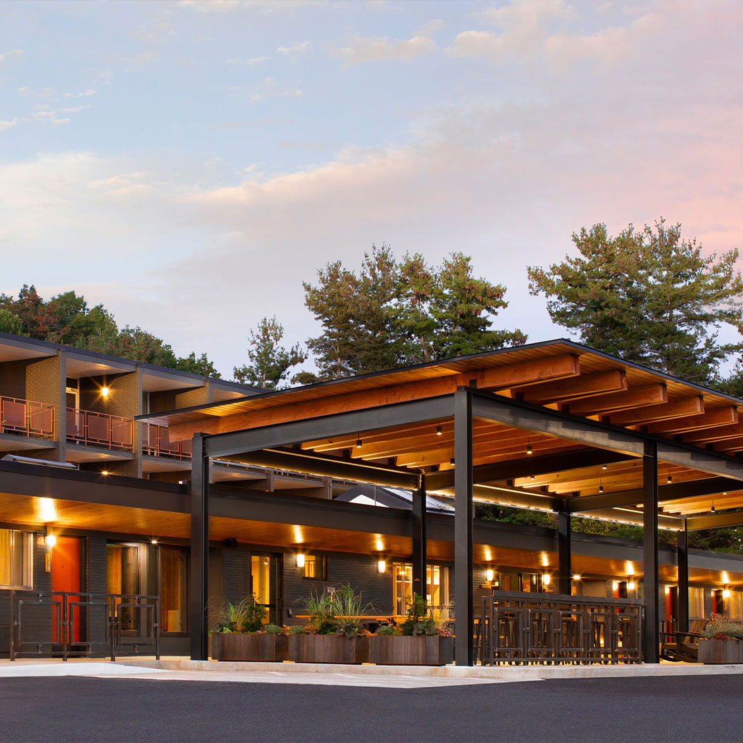 Rhode's Motor Lodge