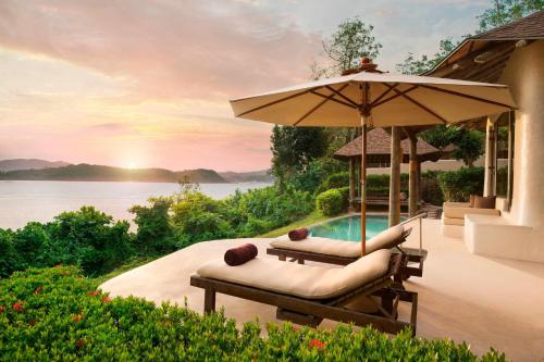 One-Bedroom Villa with Sofa Bed and Sea View