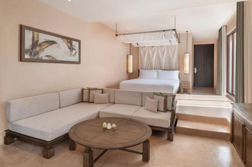 King Room with Sofa Bed and Terrace