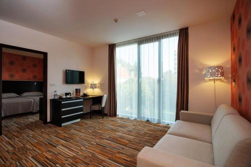 One Bedroom Suite