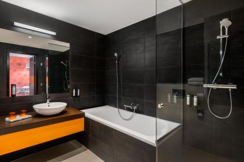 One Bedroom Suite