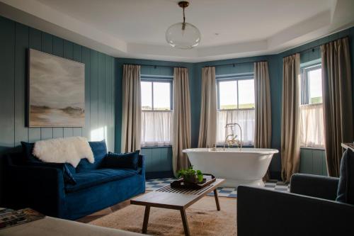 The Beach House Suite