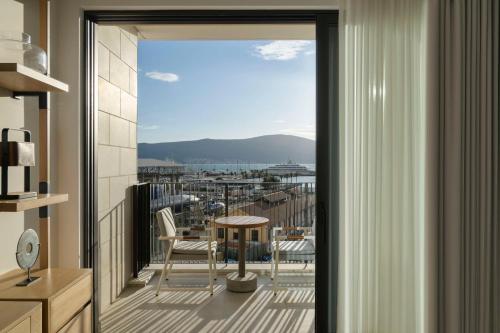 SIRO Apartment - 2 Bedroom Bay View