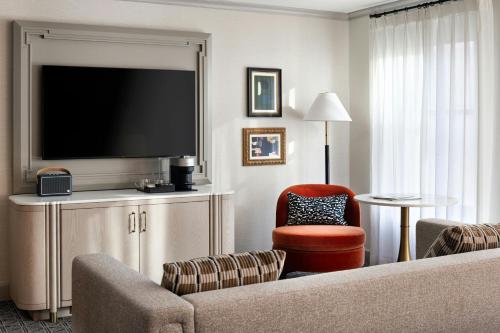King Suite with Roll-In Shower - Mobility and Hearing Accessible