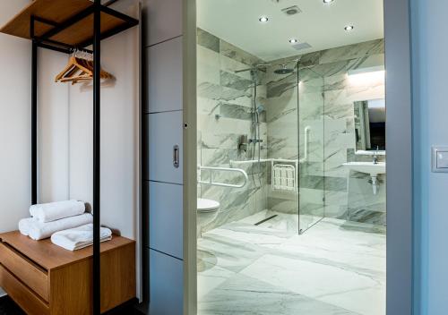 One Bedroom Apartment