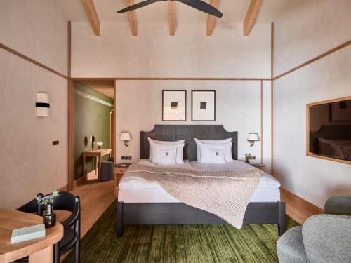 Junior Suite with balcony