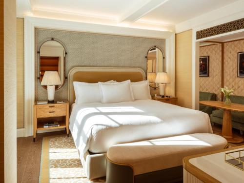 Executive King Room 