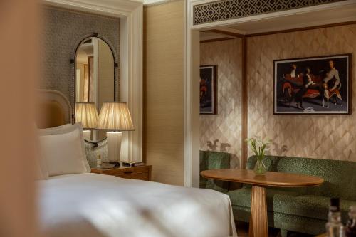 Executive King Room 