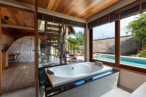 Tree Pool Villa