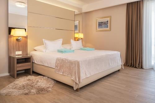Superior Double Room With Balcony