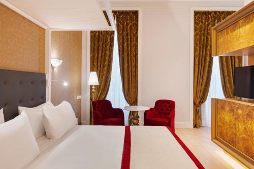 Superior Double or Twin Room with Terrace