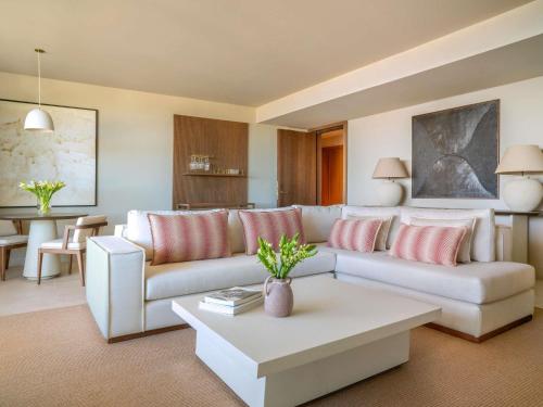 BRISA 5 BEDROOM VILLA 5 King - 800sm, Sea frontal view, private pool, full kitchen
