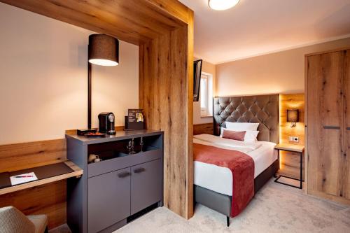 Single Room with Garden View