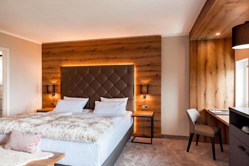 Large Double Room