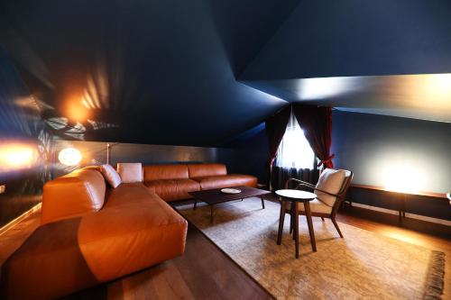 Deluxe King Suite